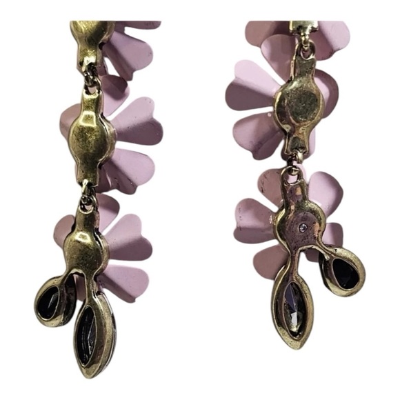NWT Simply Vera Wang Pink 3D Dangle Earrings with Floral Design - Picture 2 of 2